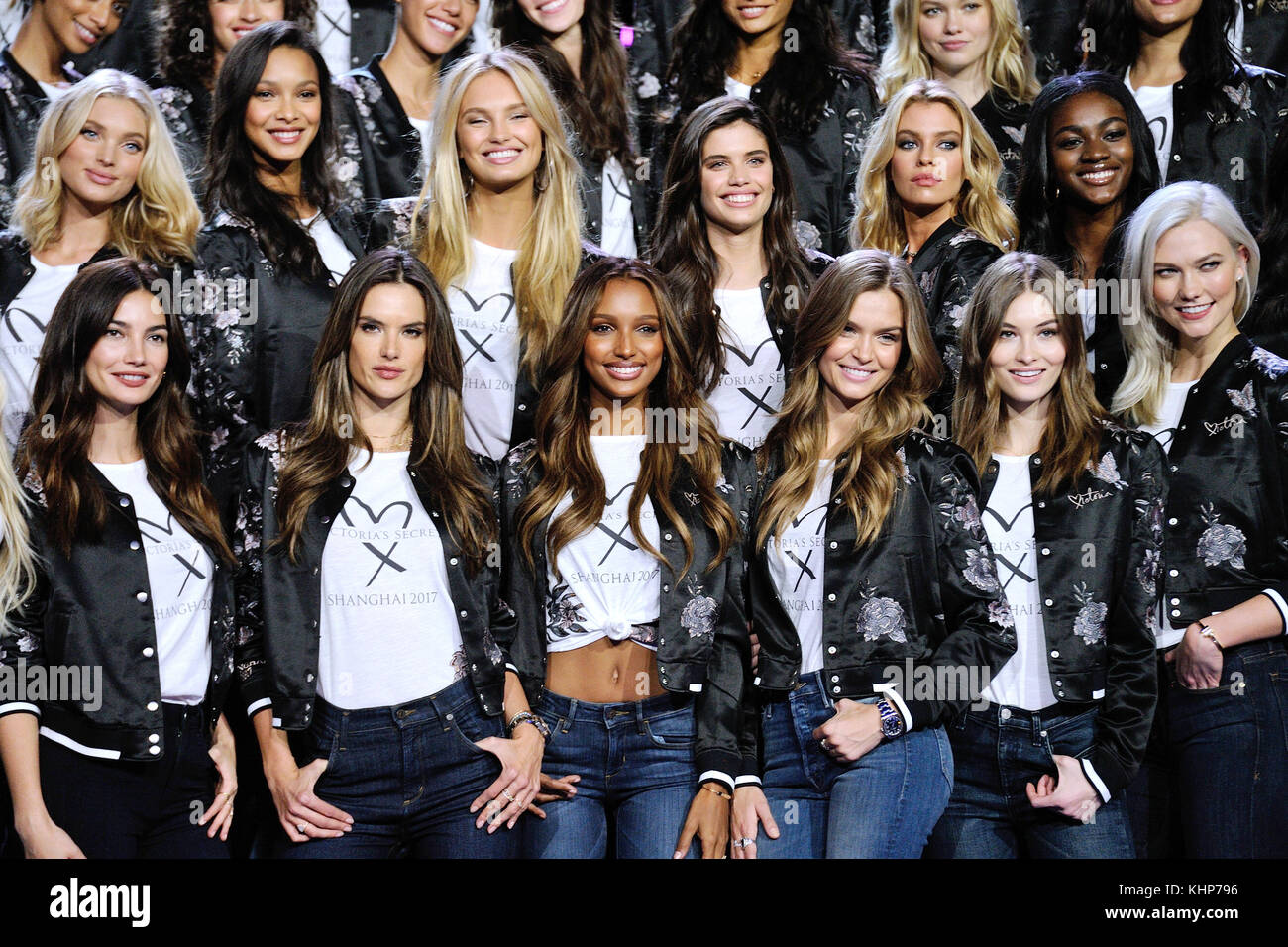 Female Model Group Photo