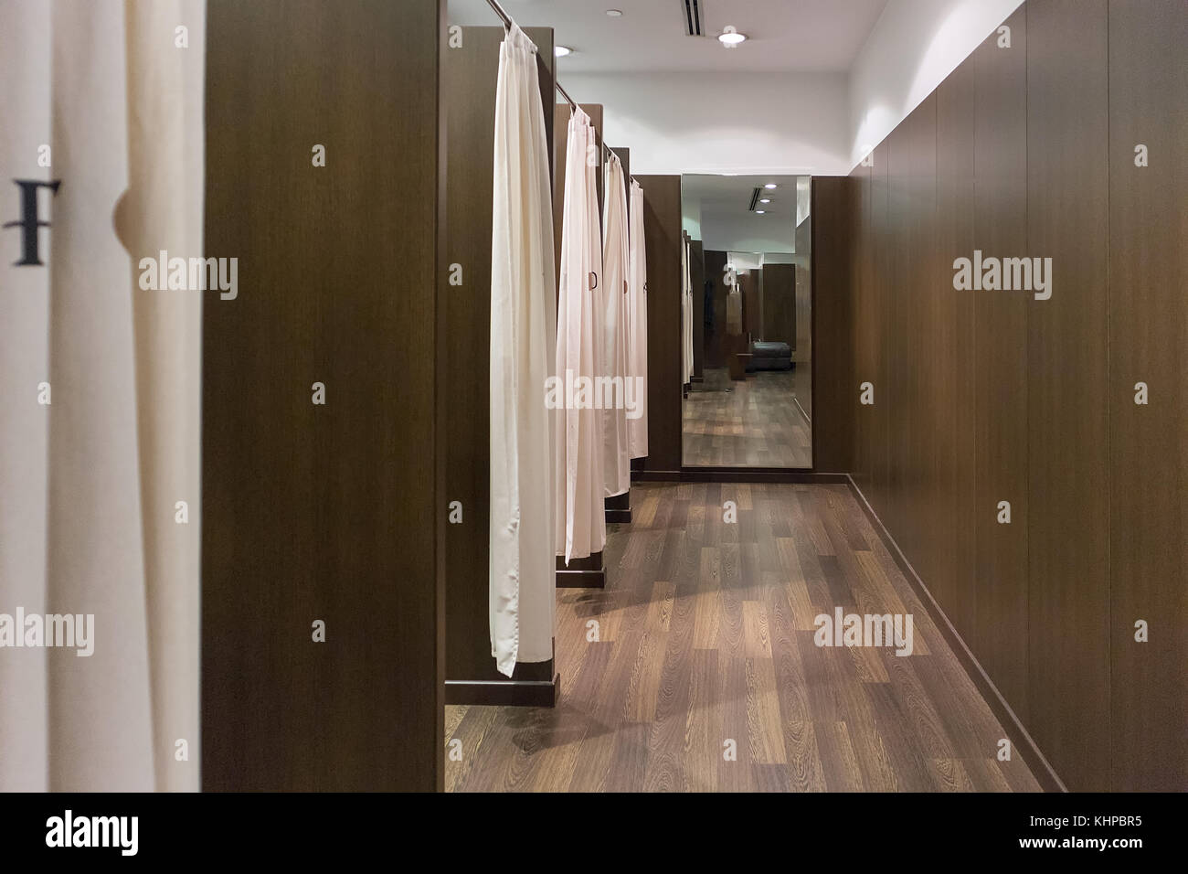 Clothing store dressing room Stock Photo Alamy