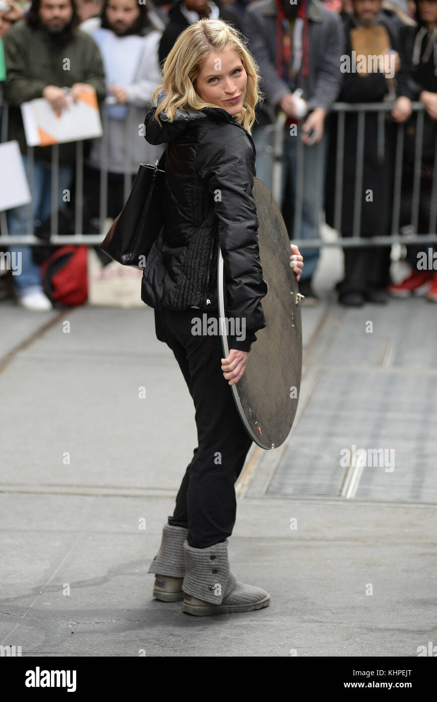 Sara haines hi-res stock photography and images - Alamy