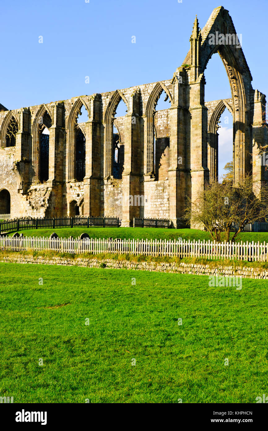 Bolton Abbey,Monastery,N Yorkshire Dales,Estate,Grounds,12th Century,Ruins,,Grave Yard,River Wharfe,Uk,Great Britain Stock Photo