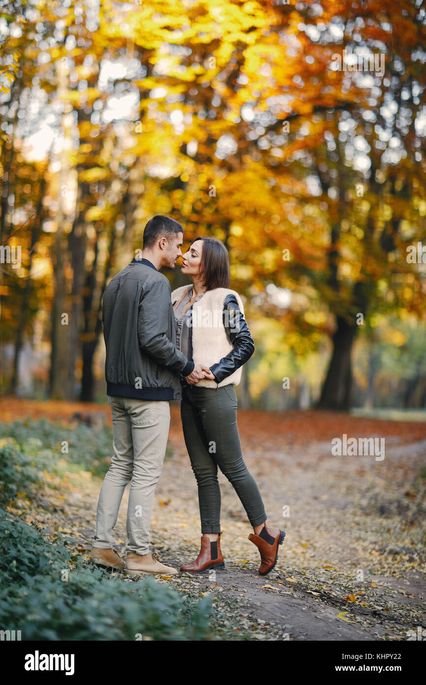 couple in the park Stock Photo - Alamy