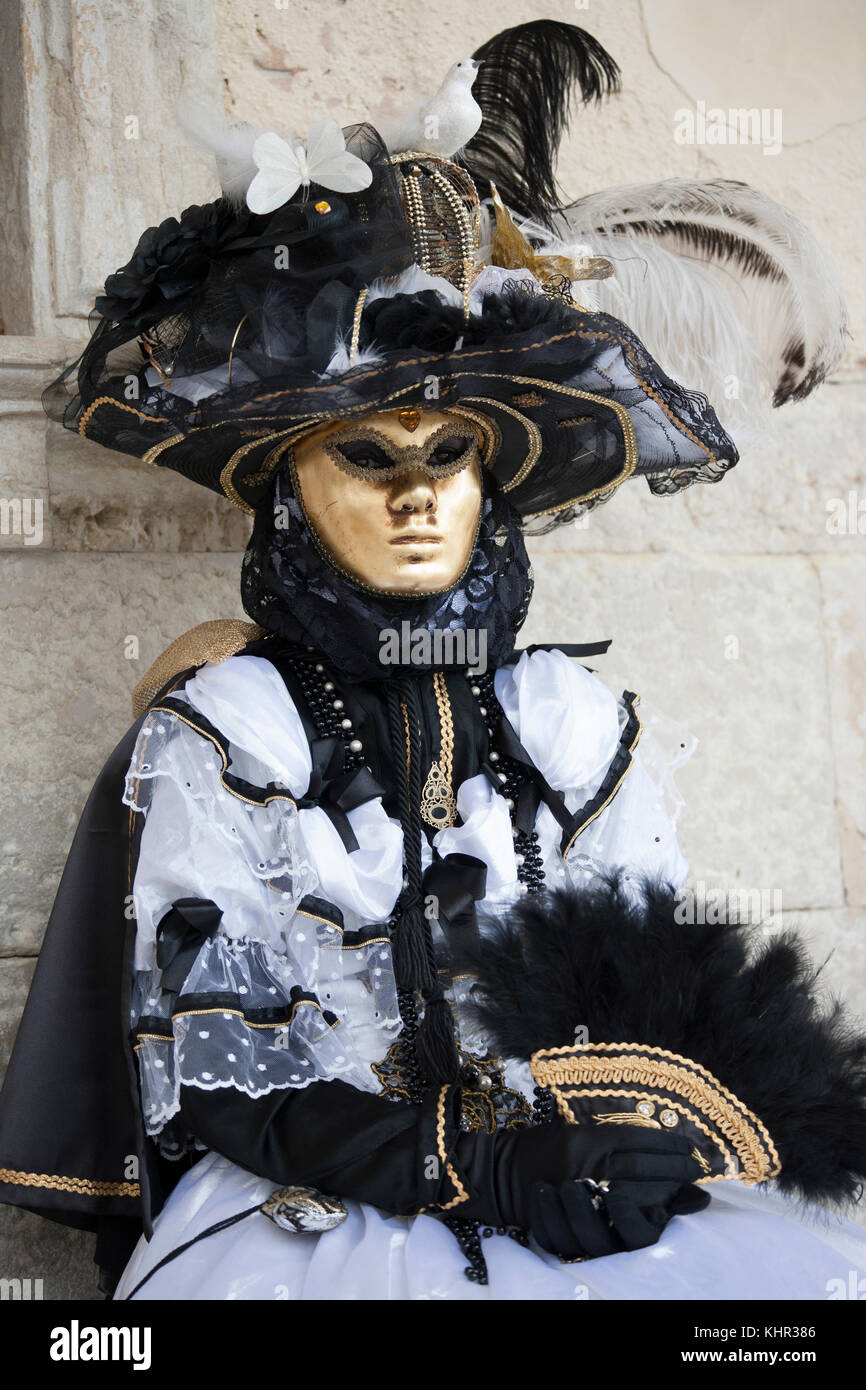 Venice carnival mask hi-res stock photography and images - Alamy