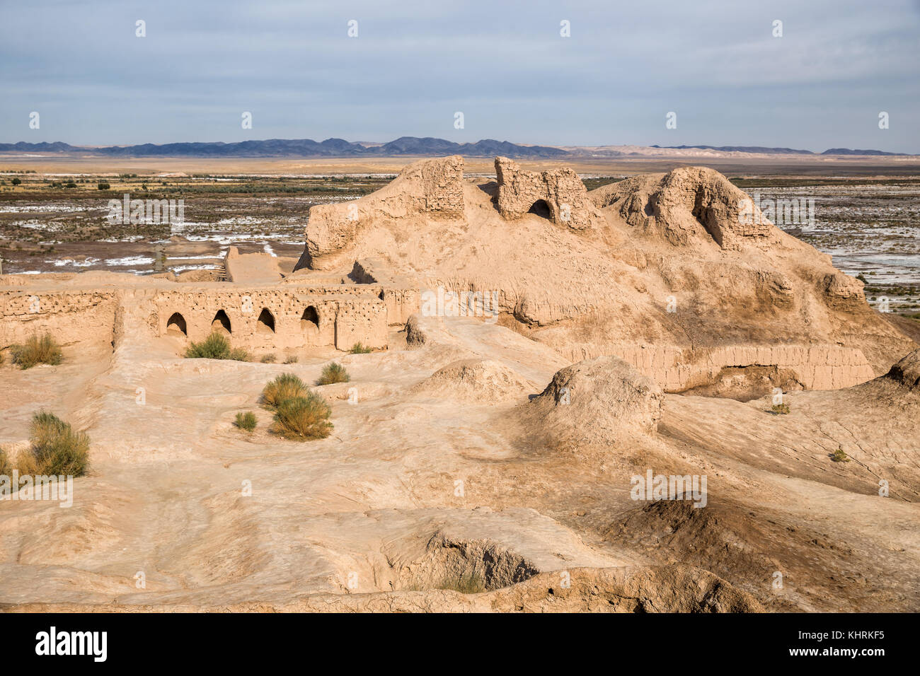 Ruins of the Fortress Toprak-Kala in Kyzylkum desert, Uzbekistan Stock Photo