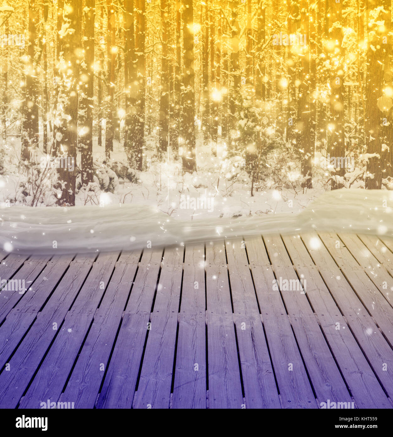 Calm falling snow flakes winter hi-res stock photography and images - Alamy