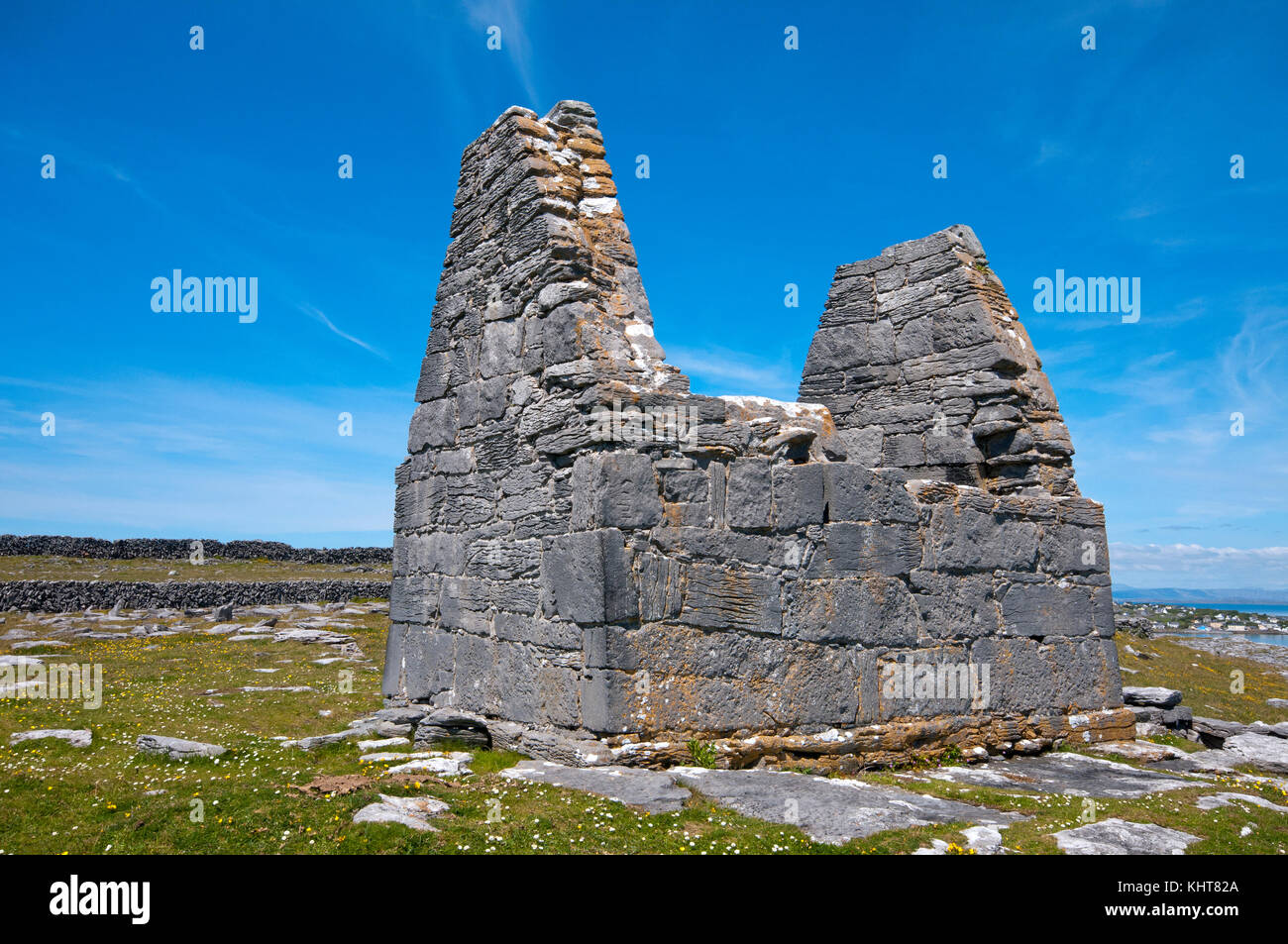 Ruins of St Benan's Church (Bheanain) at Inishmore Island, Aran Islands, County Galway, Ireland Stock Photo
