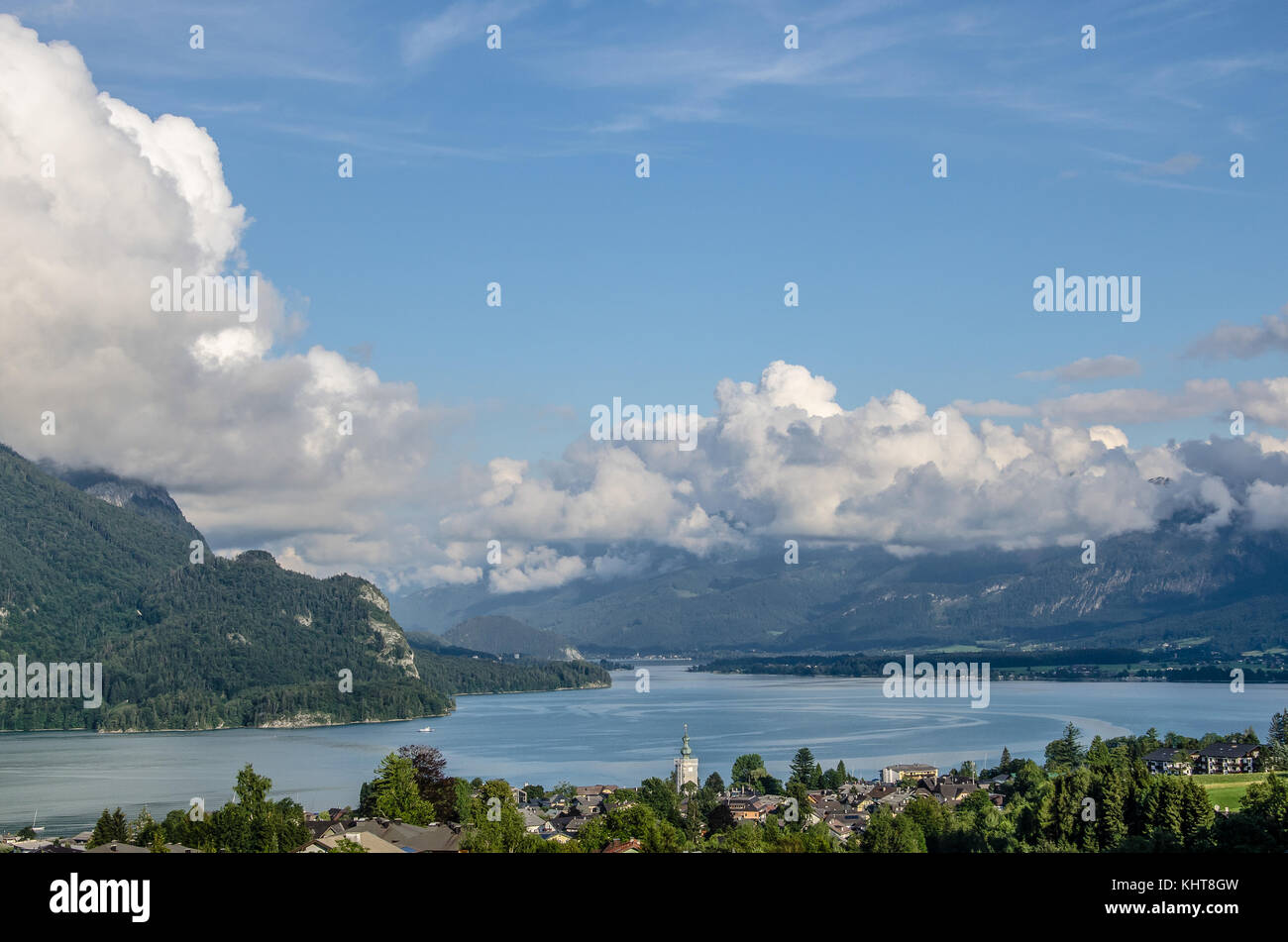 Lake Wolfgang (German: Wolfgangsee) lies mostly within the state of Salzburg and is one of the best known lakes in the Salzkammergut resort region. Stock Photo