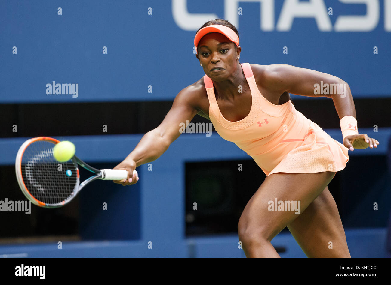 American tennis player SLOANE STEPHENS (USA) hitting a forehand shot during  women's singles match at US Open 2017 Tennis Championship, New York City  Stock Photo - Alamy