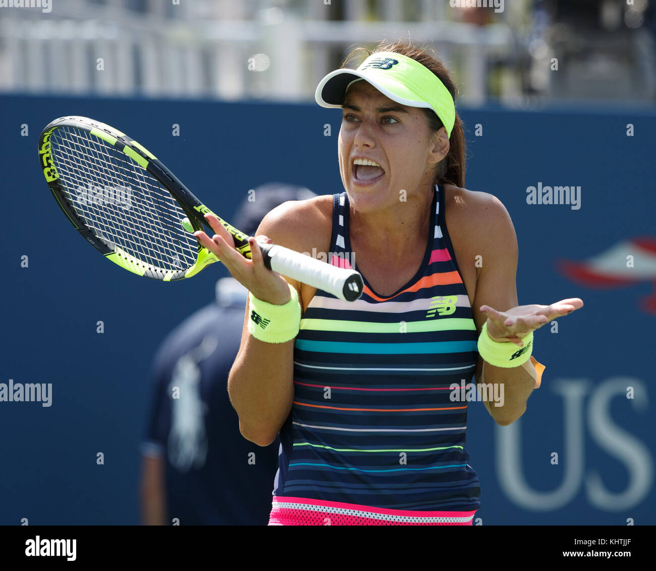 Romanian tennis player SORANA CIRSTEA (ROU) getting emotional during  women's singles match in US Open 2017 Tennis Championship, New York City,  New Yo Stock Photo - Alamy