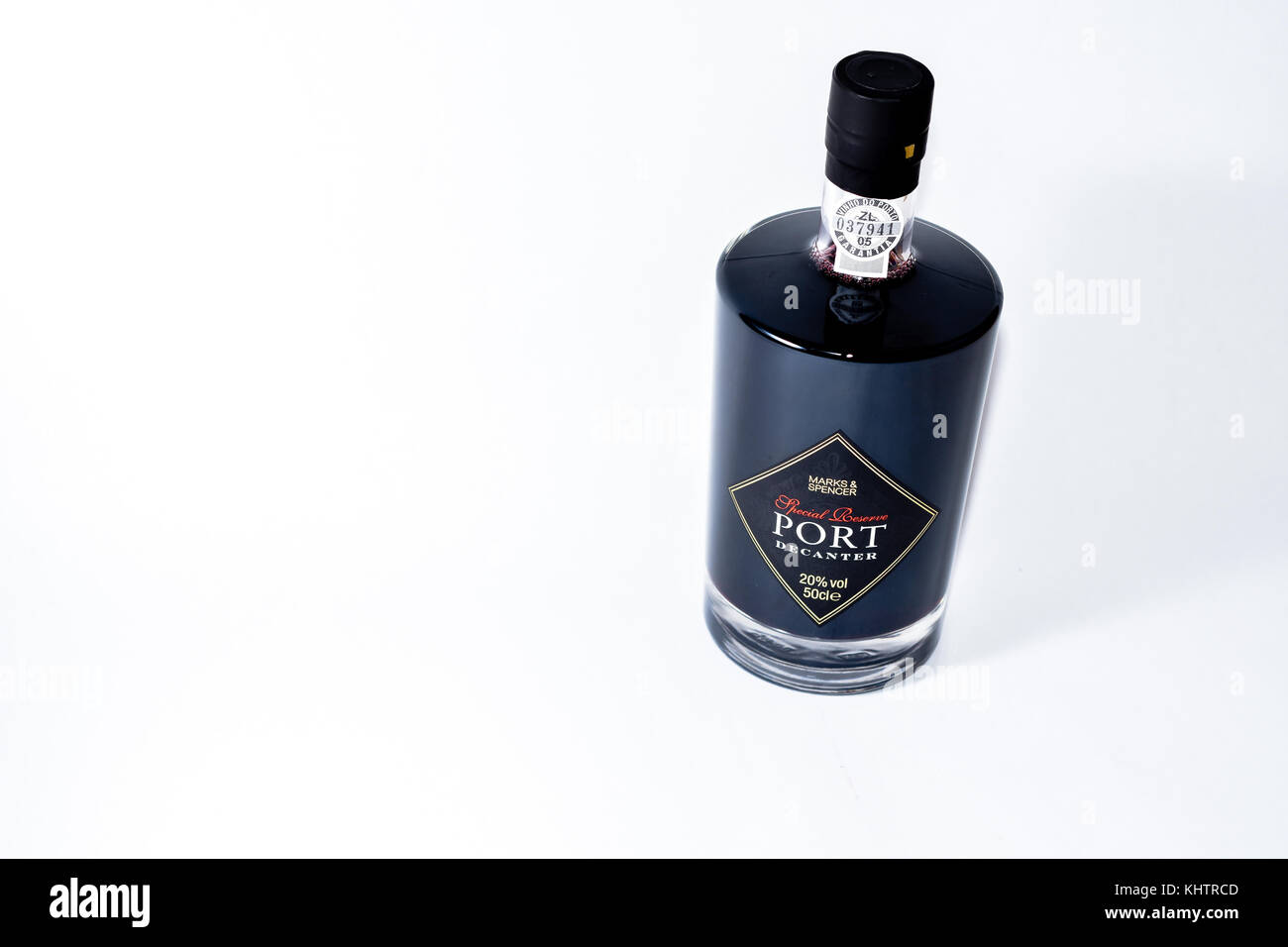 Marks & spencer and wine hires stock photography and images Alamy