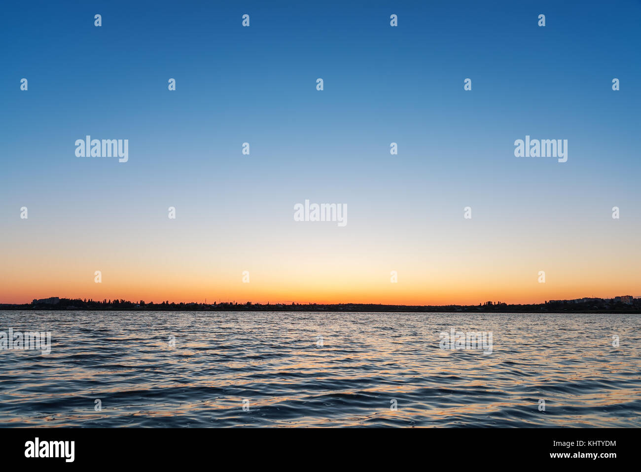 Golden sun over horizon time hi-res stock photography and images - Alamy