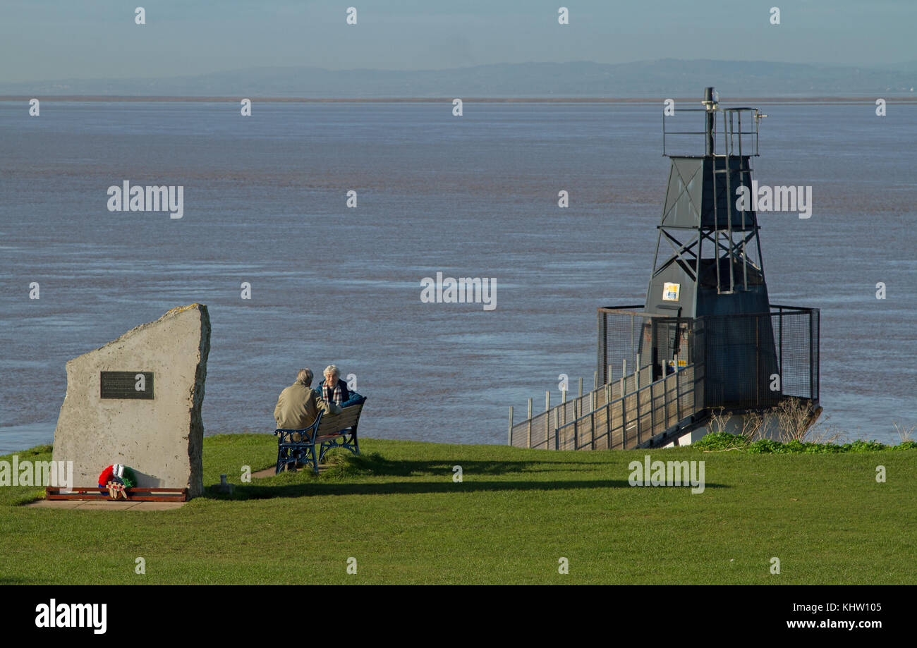 Battery Point Lighthouse in Portishead Stock Photo Alamy