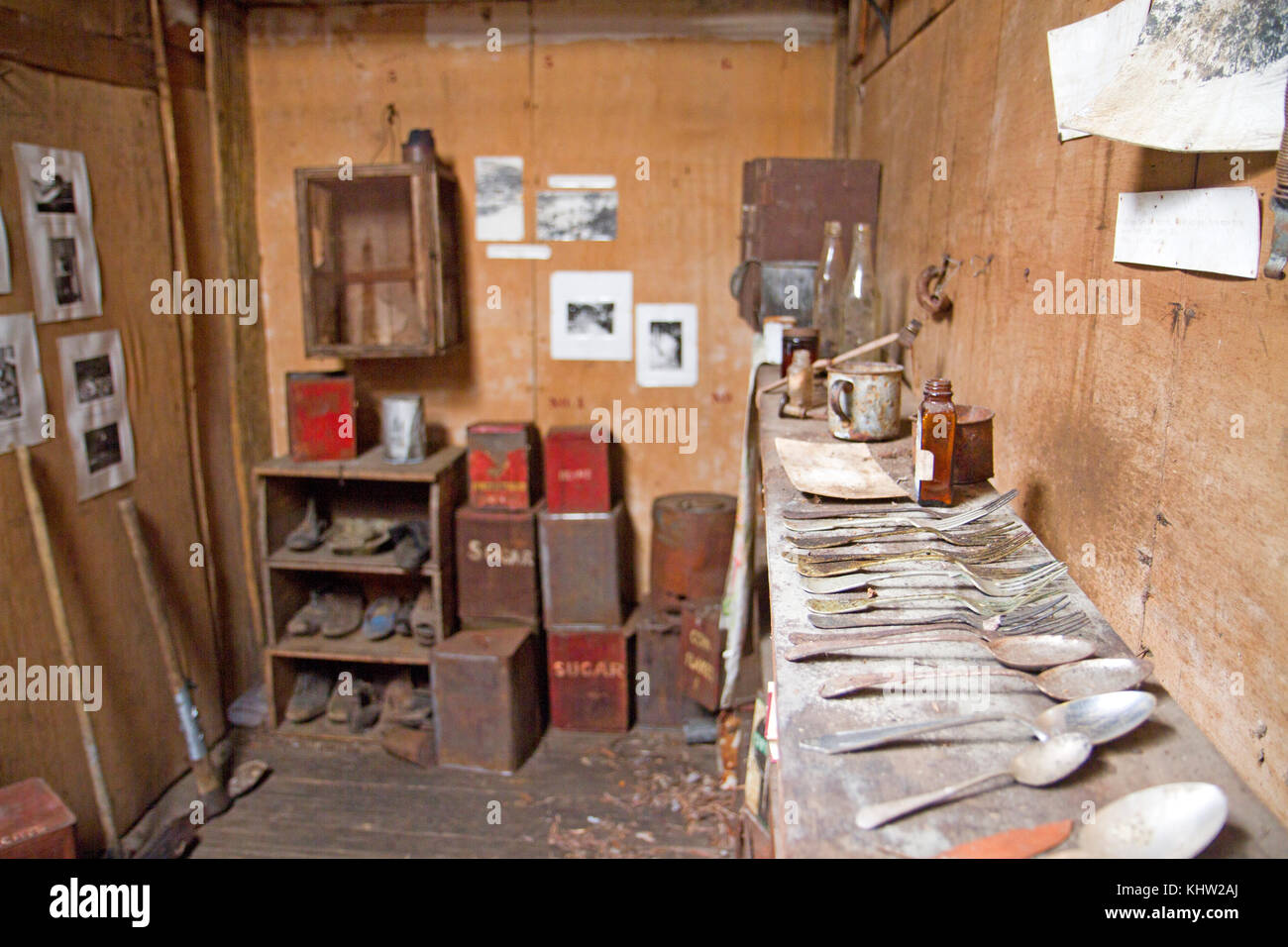 Artefacts inside the old ski hut on Twilight Tarn in Mt Field National Park Stock Photo
