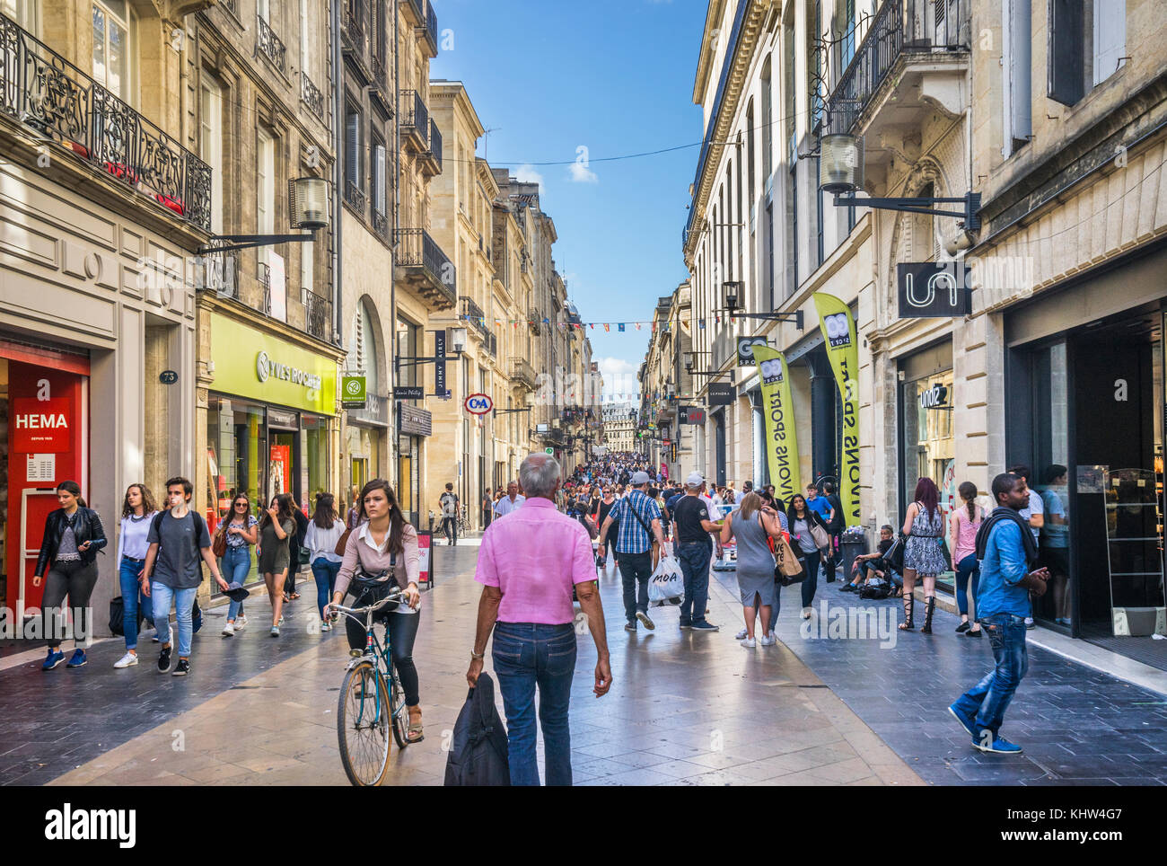 France, Gironde department, Bordeaux, Rue Sainte-Catherine, Bordeaux's most  popular shopping street Stock Photo - Alamy