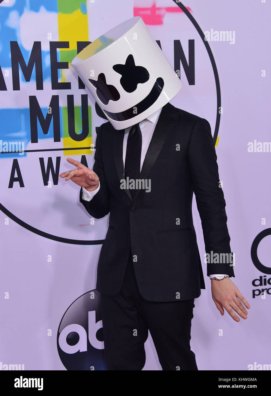 Los Angeles, USA. 19th Nov, 2017. Marshmello  arrives at the 2017 American Music Awards at Microsoft Theater on November 19, 2017 in Los Angeles, California Credit: Tsuni / USA/Alamy Live News Stock Photo