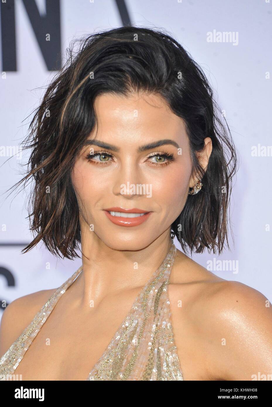 Los Angeles, CA, USA. 19th Nov, 2017. Jenna Dewan at arrivals for 2017 American Music Awards (AMAs) - Arrivals, Microsoft Theater, Los Angeles, CA November 19, 2017. Credit: Elizabeth Goodenough/Everett Collection/Alamy Live News Stock Photo