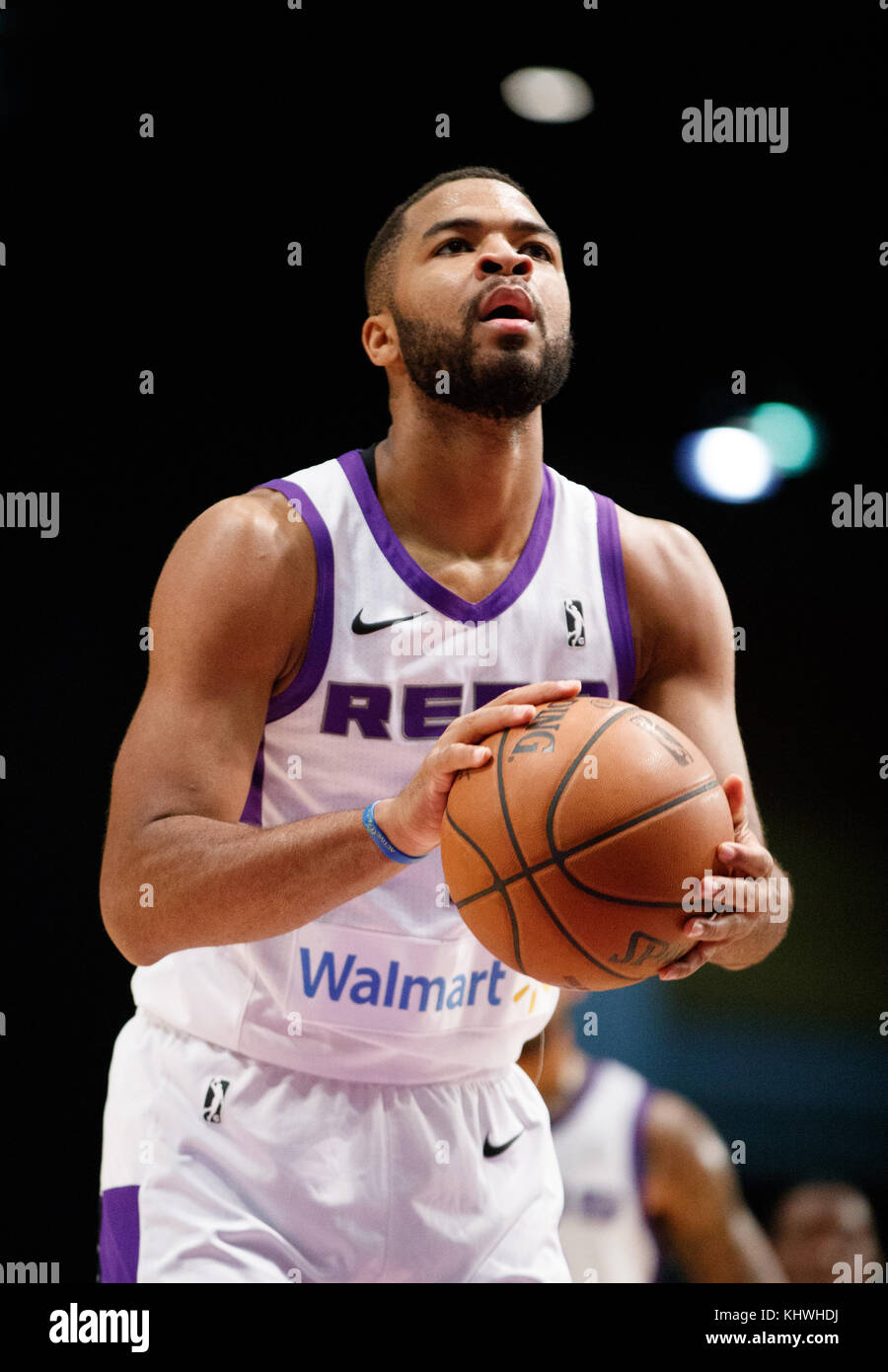 Reno, Nevada, USA. 19th Nov, 2017. Reno Bighorns Guard AARON HARRISON