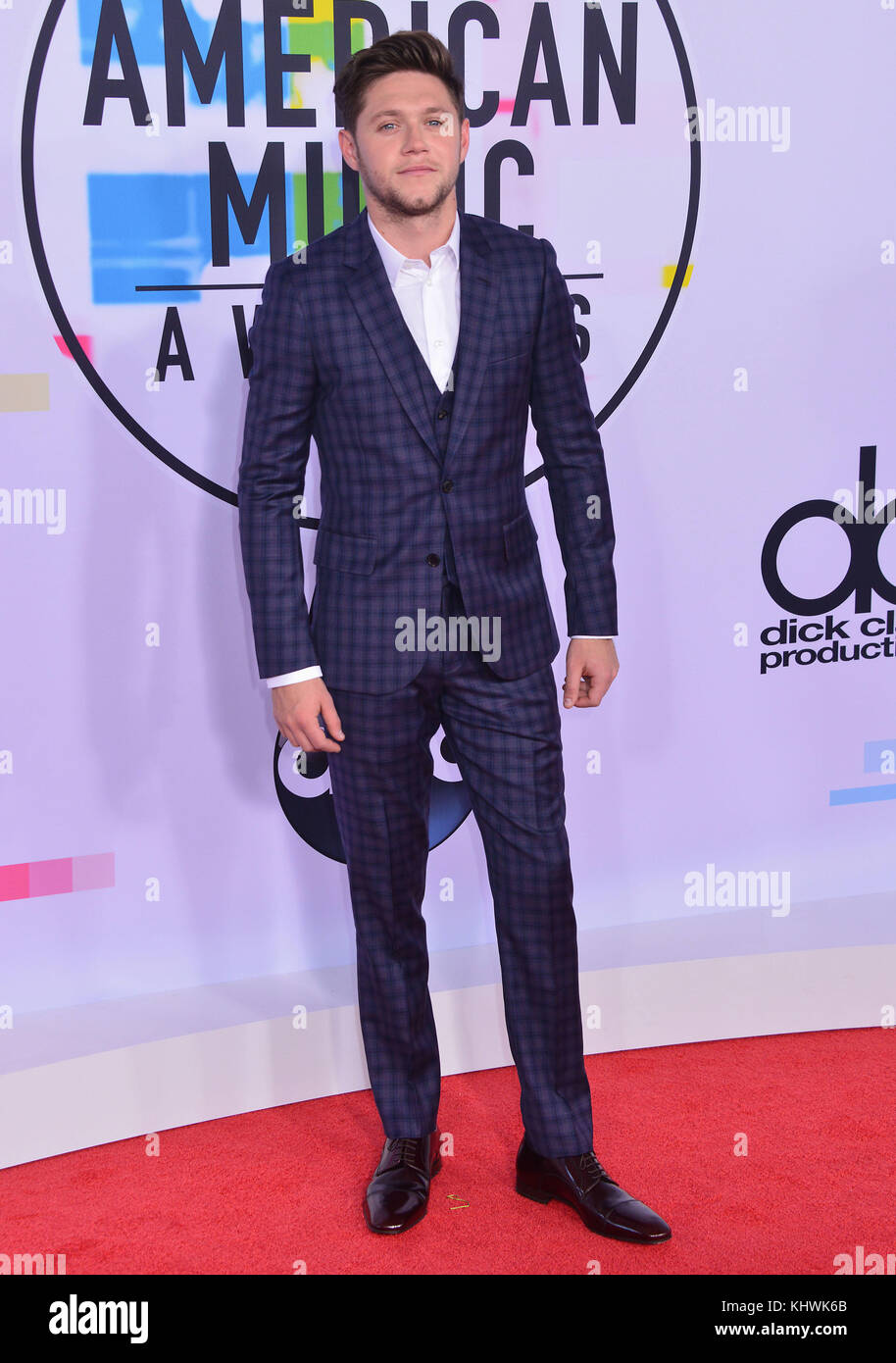 Los Angeles, USA. 19th Nov, 2017. Niall Horan 230 arrives at the 2017 American Music Awards at Microsoft Theater on November 19, 2017 in Los Angeles, California Credit: Tsuni/USA/Alamy Live News Stock Photo