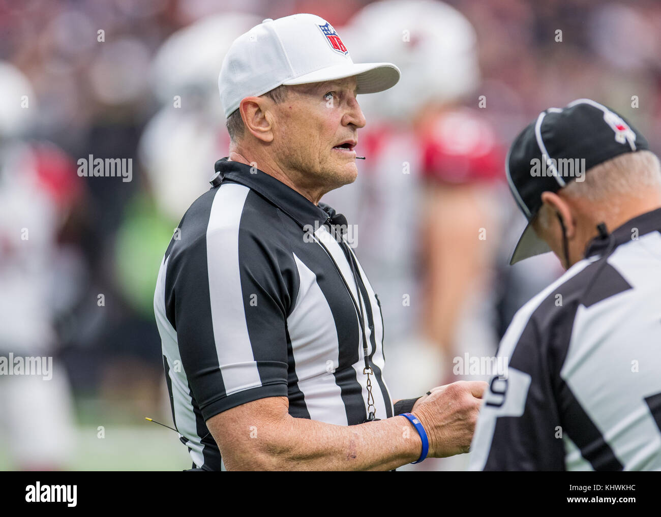 American football umpire hi-res stock photography and images - Alamy