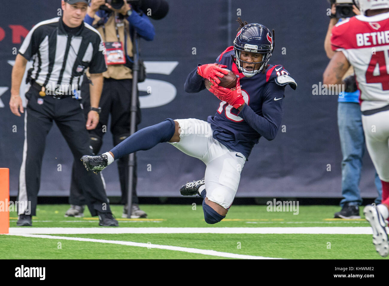Houston, TX, USA. 19th Nov, 2017. Houston Texans wide receiver DeAndre ...