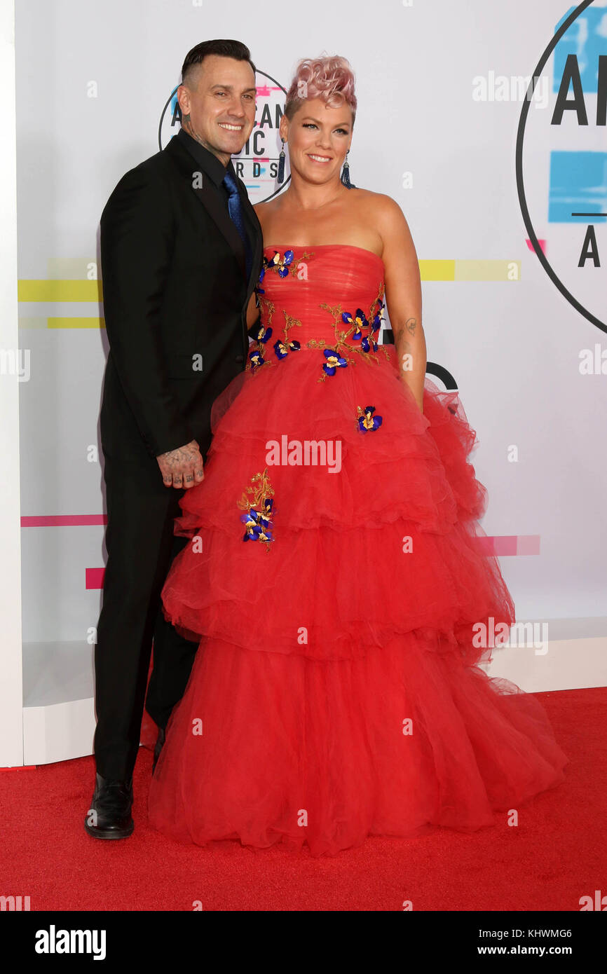 Los Angeles, Ca, USA. 19th Nov, 2017. Corey Hart, Pink at the 2017 American Music Awards at