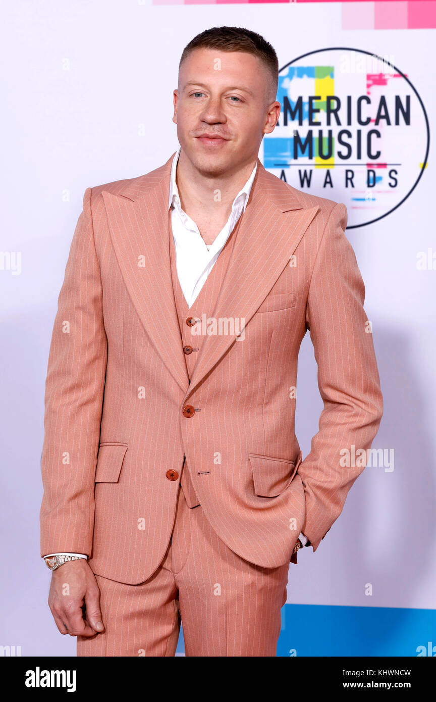 Los Angeles, USA. 19th Nov, 2017. Macklemore attends the 2017 American Music Awards at Microsoft Theater on November 19, 2017 in Los Angeles, California. Credit: Geisler-Fotopress/Alamy Live News Stock Photo