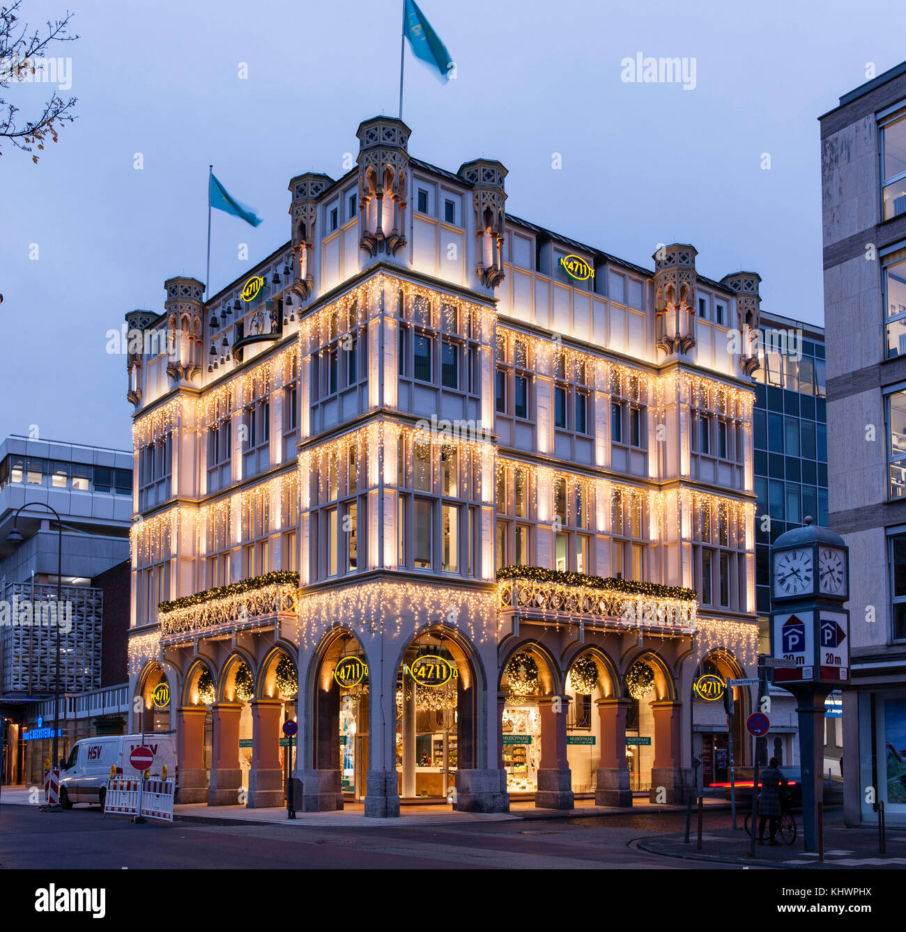 Germany, Cologne, the 4711 house at the Glockengasse, ancestral home of the perfume factory Muelhens, illumination during christmas time.  Deutschland Stock Photo