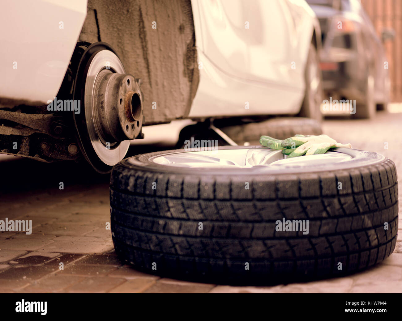 replacement car wheels Stock Photo Alamy