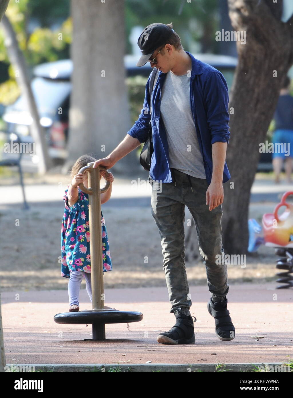 Hayden Christensen takes his daughter Briar Rose to Five Guys after