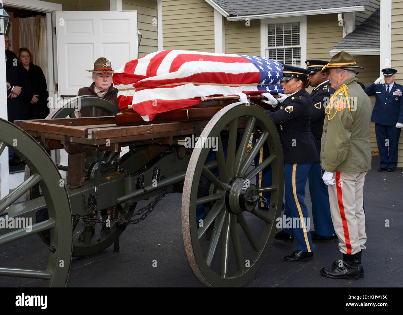 Concord, Mass. (Nov. 15, 2017) The Military Funeral Honors Team of the Massachusetts Army National Guard loads the casket of Medal of Honor recipient Capt. Thomas J. Hudner, Jr., onto a horse-drawn carriage during a funeral procession in Capt. Hudner’s honor. Capt. Hudner, a naval aviator, received the Medal of Honor for his actions during the Battle of the Chosin Reservoir during the Korean War. Stock Photo