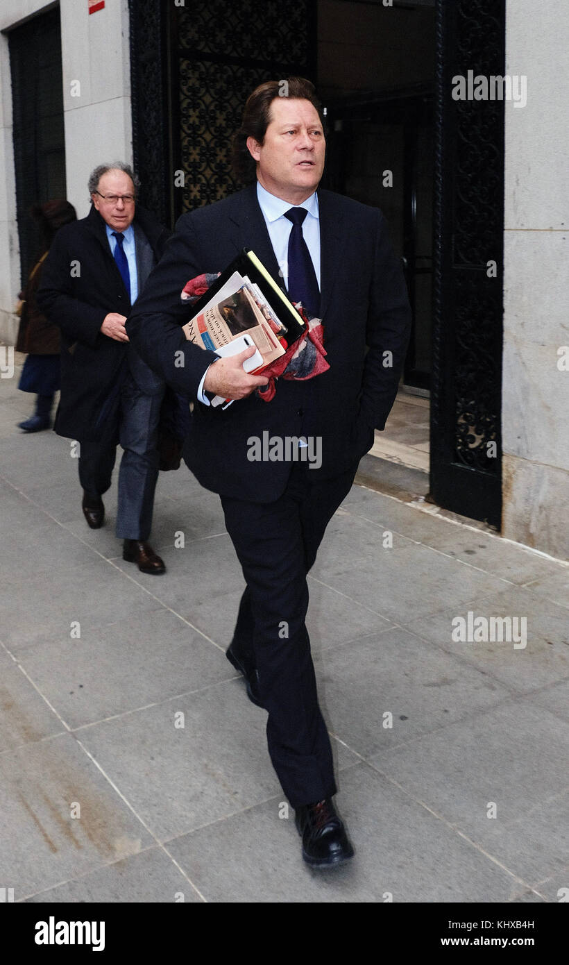 NEW YORK, NY - JANUARY 23: Actress Uma Thurman leaves Manhattan Supreme Court following the latest round in her custody battle with ex-husband Arpad Busson on January 23, 2017 in New York City.  People:  Arpad Busson Stock Photo