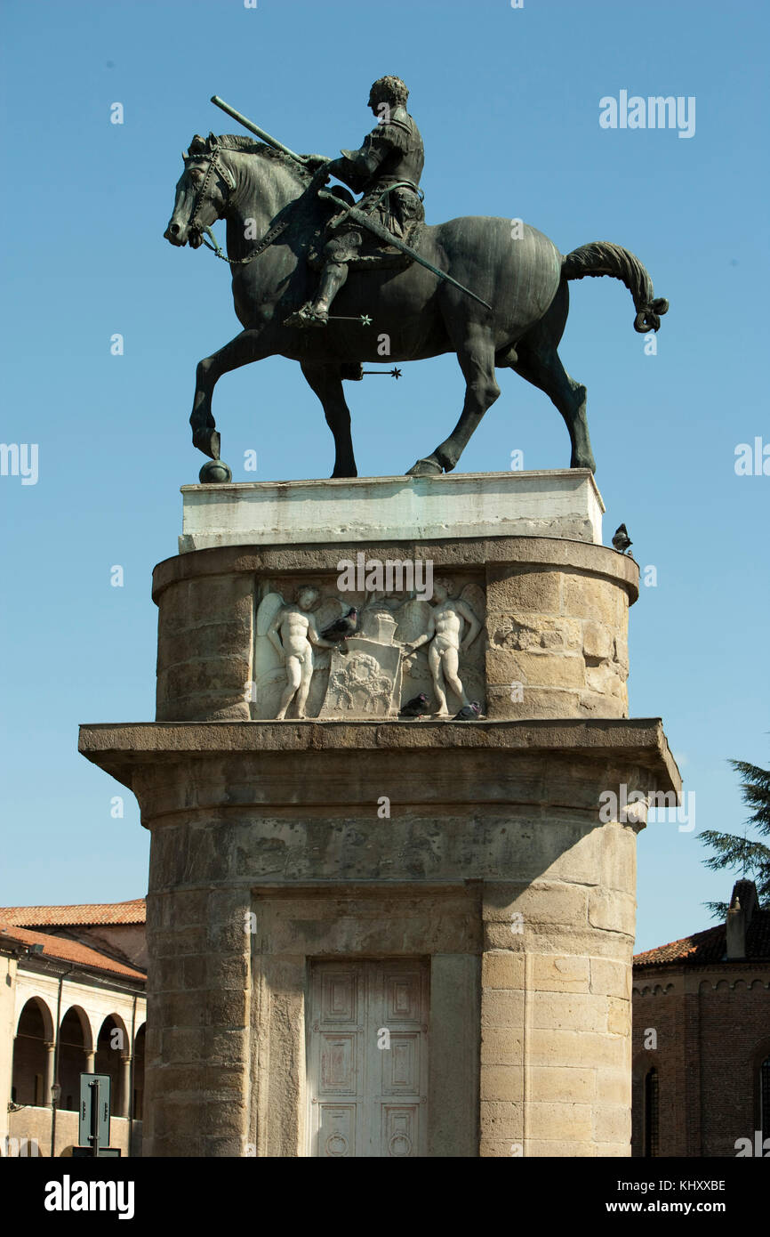 Horse statue on plinth, Padua, Veneto, Italy, Europe Stock Photo