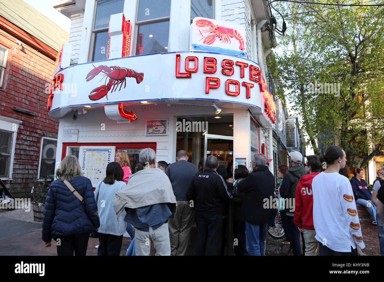 Lobster pot hires stock photography and images Alamy