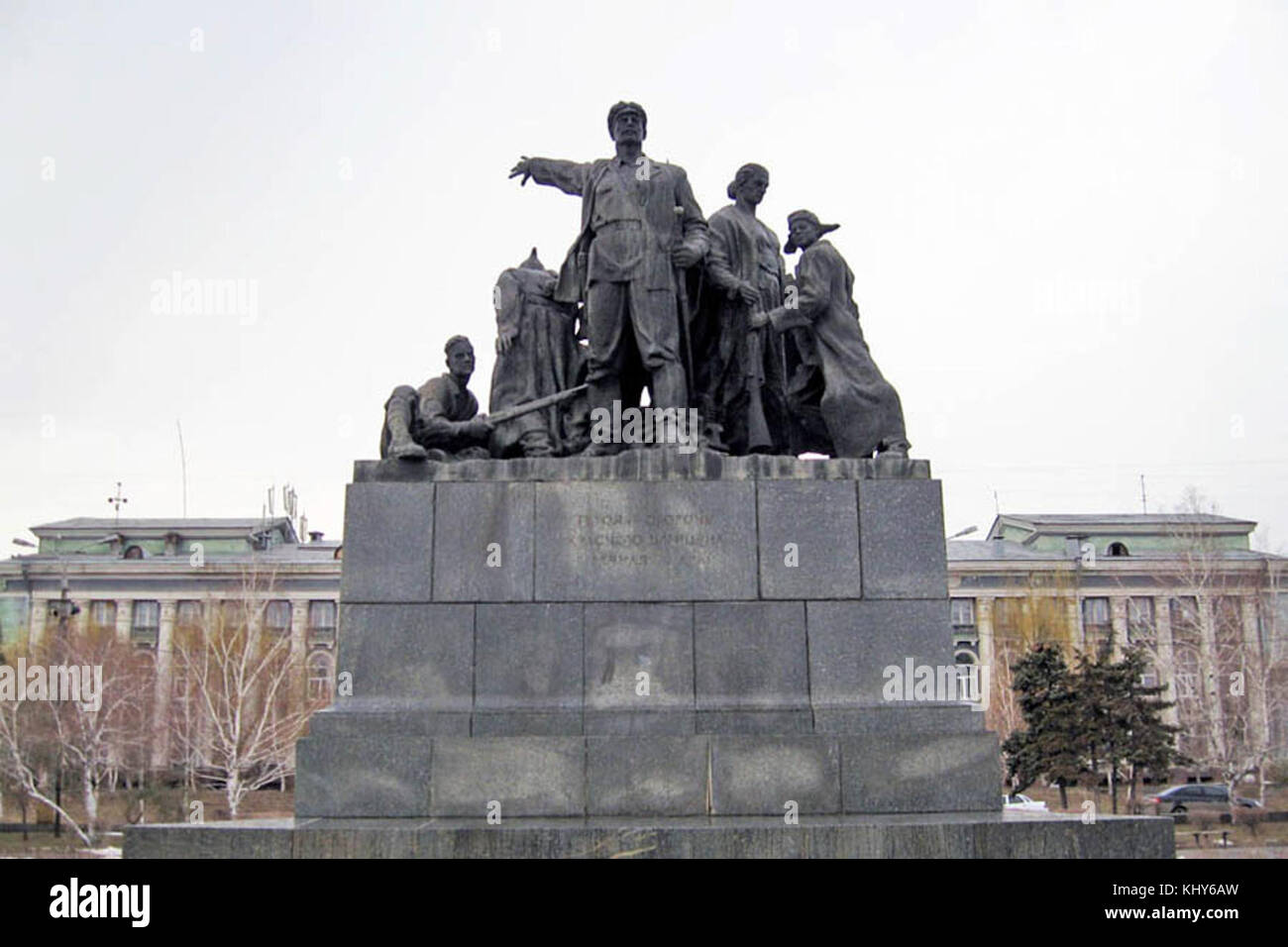 волгоград монумент оборона царицына. памятники героям гражданской войны в волгограде. памятник героям обороны красного царицына волгоград. герои царицына. волгоград.