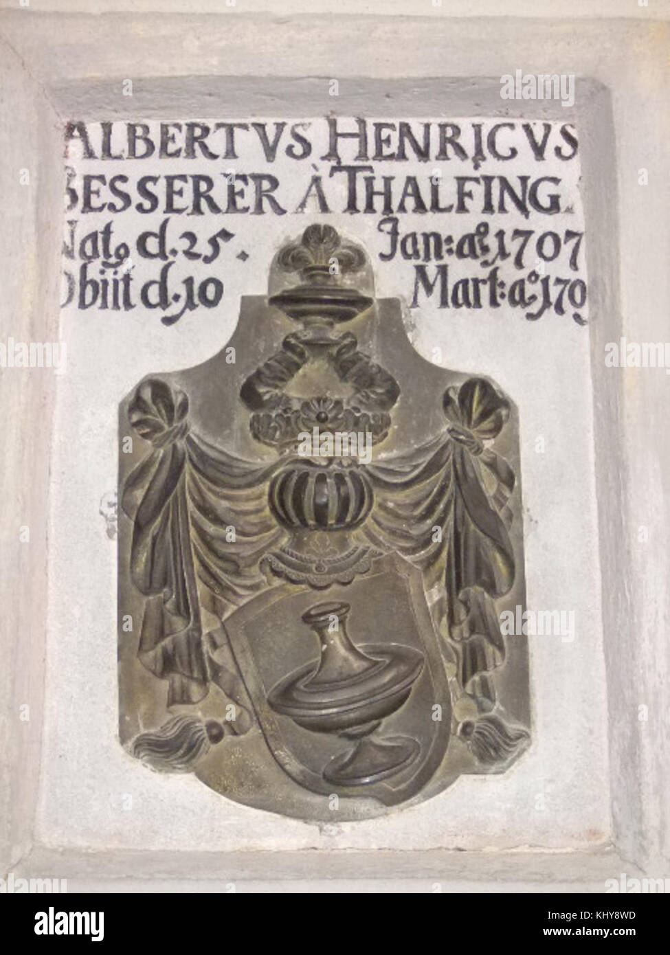 Bernstadt Pfarrkirche Denkmal Besserer von Thalfingen Stock Photo