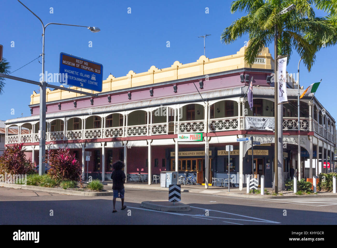 Molly Malones Irish Pub, FLinders Street, Townsville, Queensland, Australia Stock Photo