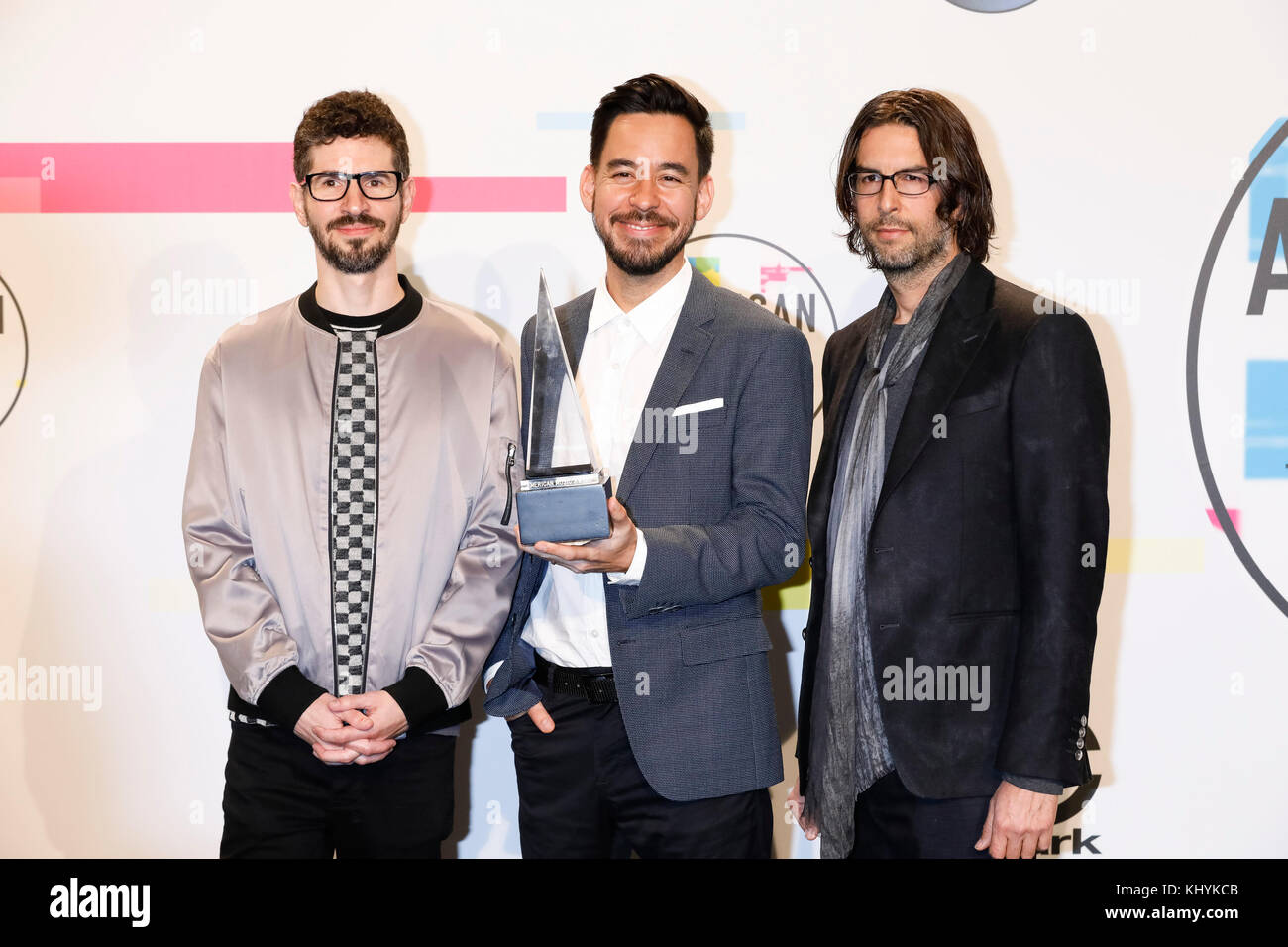 L R Mike Shinoda Hi Res Stock Photography And Images Alamy