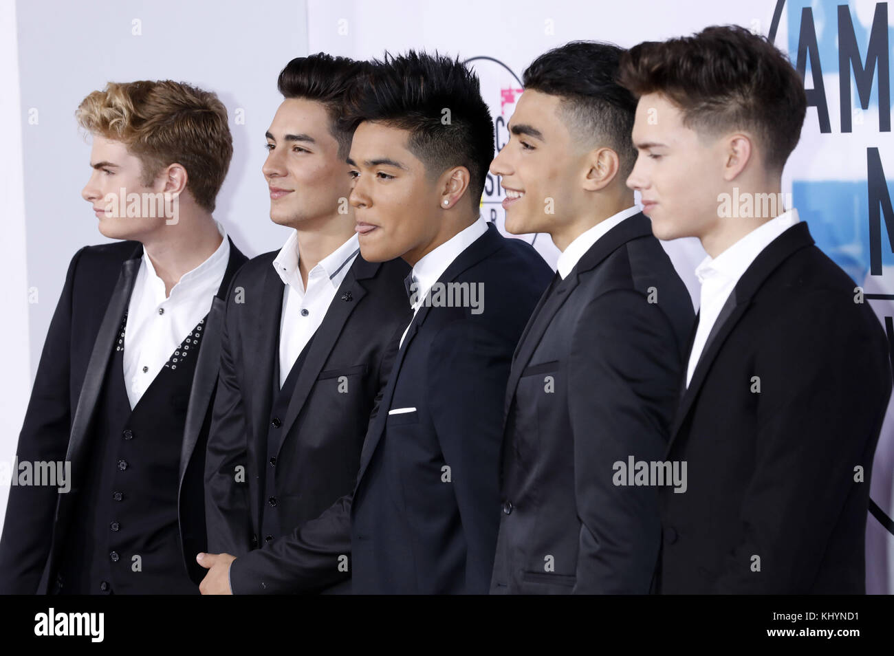 Los Angeles, California. 19th Nov, 2017. Brady Tutton, Chance Perez, Sergio Calderon Jr., Drew Ramos and Michael Conor (In Real Life) attend the 2017 American Music Awards at Microsoft Theater on November 19, 2017 in Los Angeles, California. | Verwendung weltweit Credit: dpa/Alamy Live News Stock Photo