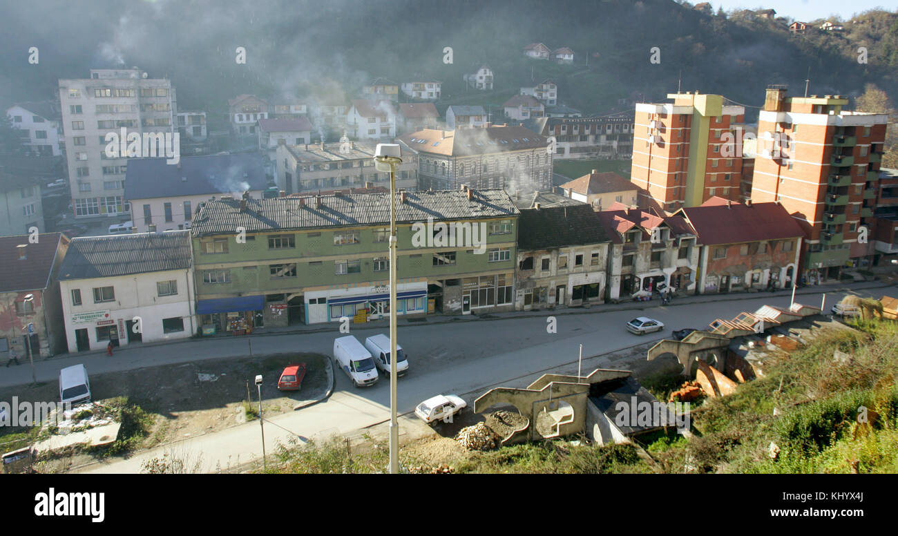View over Srebrenica, Bosnia and Herzegovina, 15 November 2006. Srebrenica is located at the border to Serbia. The city's number of inhabitants went down to 21,000, mostly Serbs and Serbian refugees from the Bosnian-Croatian Federation. The city set the sad scene for the massacre in July 1995, when Bosnian Serbs under the commando of General Ratko Mladic invaded the city and slaughtered all male persons they could get hold of under the eyes of Dutch UN troops. Photo: Matthias Schrader | usage worldwide Stock Photo