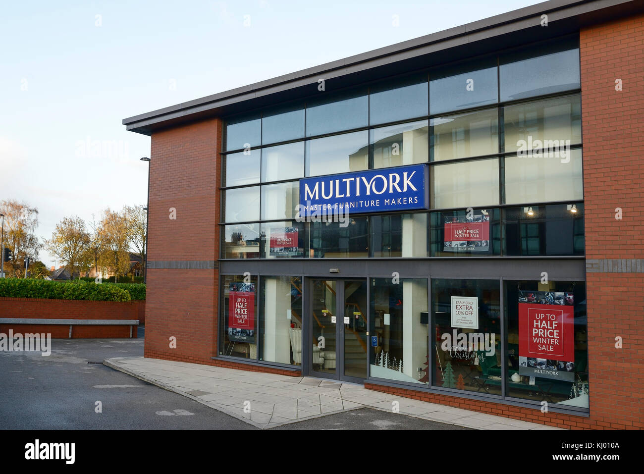 Chester, UK. 23rd Nov, 2017. Multiyork storefront. The furniture