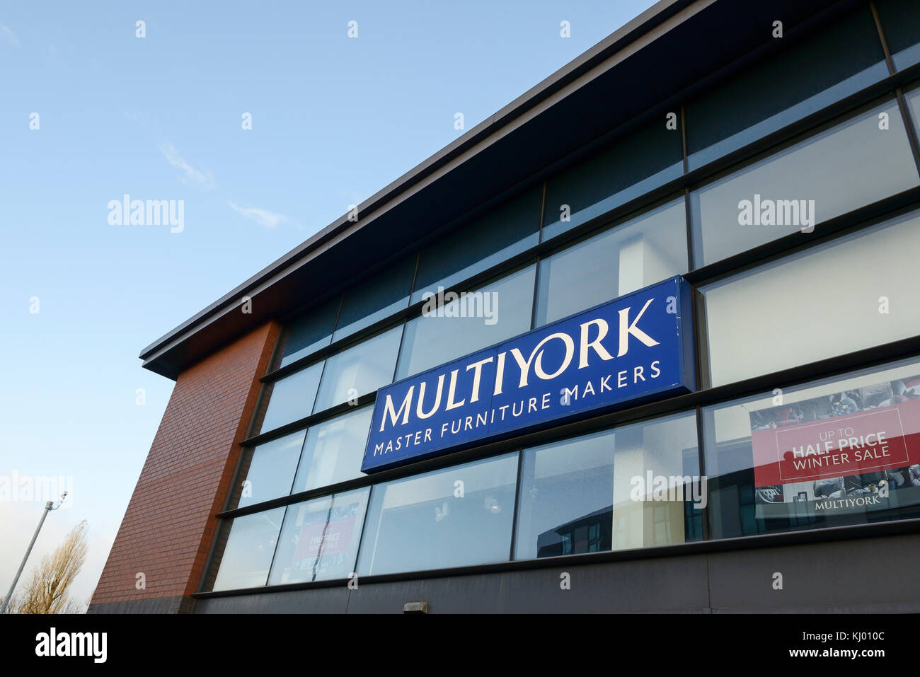 Chester, UK. 23rd Nov, 2017. Multiyork storefront. The furniture