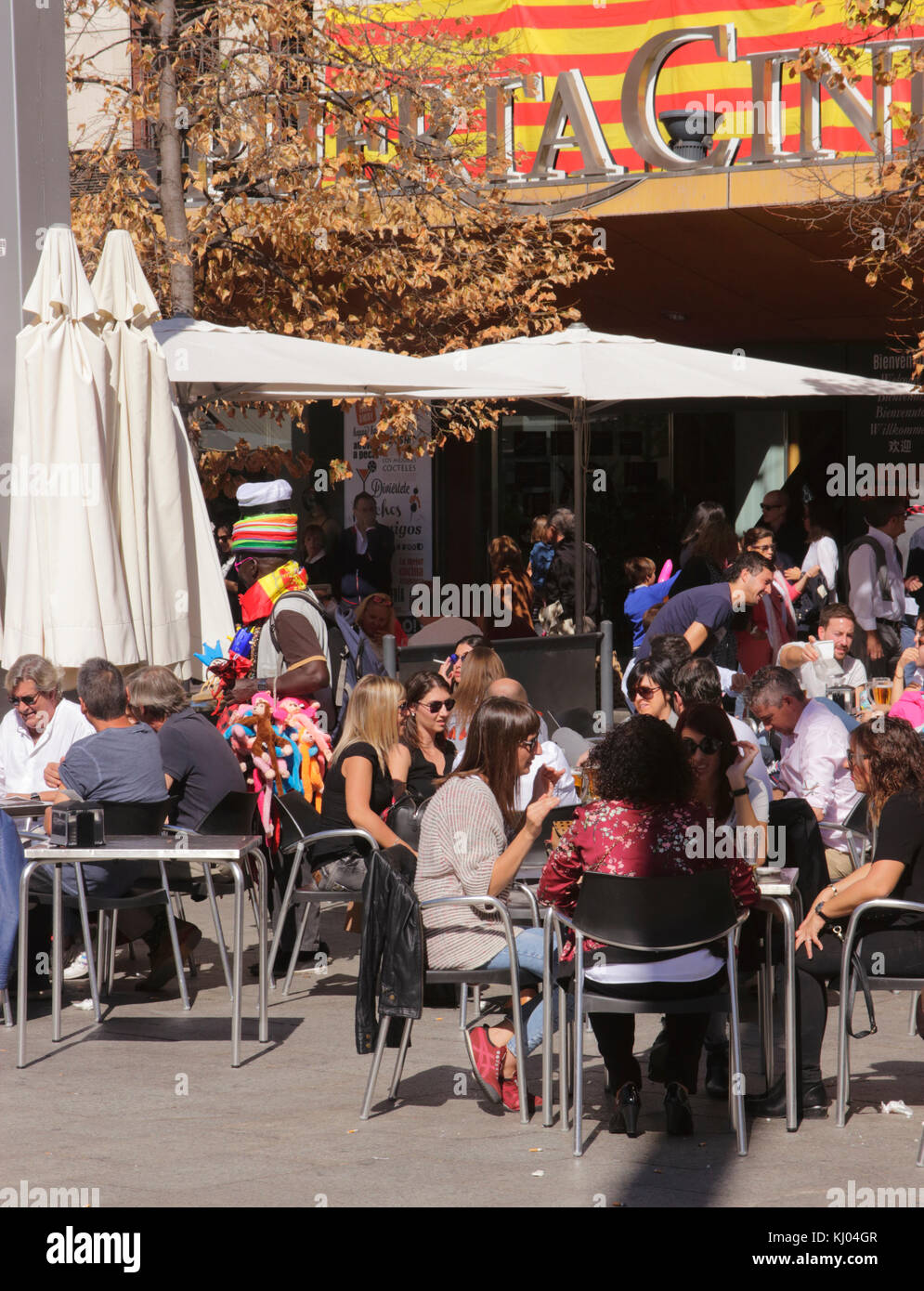 Cafe By Plaza Espana Zaragoza Spain Stock Photo Alamy cafe-by-plaza-espana-zaragoza-spain-stock-photo-alamy