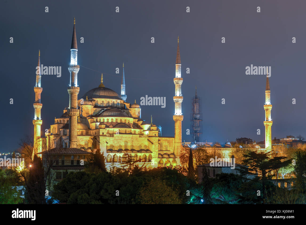 Blue Mosque in Istanbul at night. Also know as the Sultan Ahmed Mosque ...
