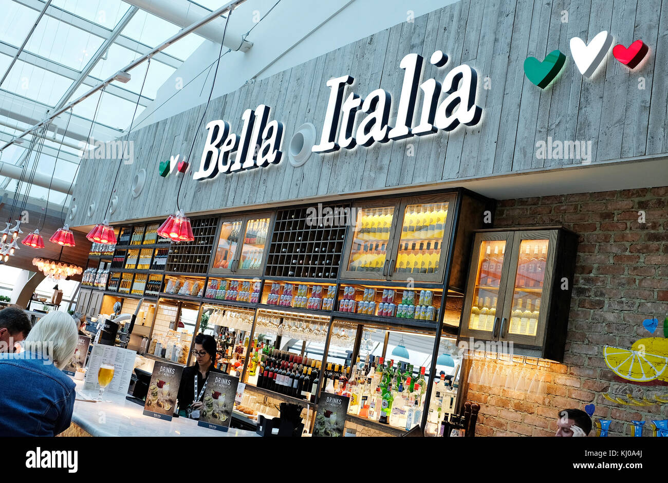 bella italia restaurant, london luton airport, england Stock Photo