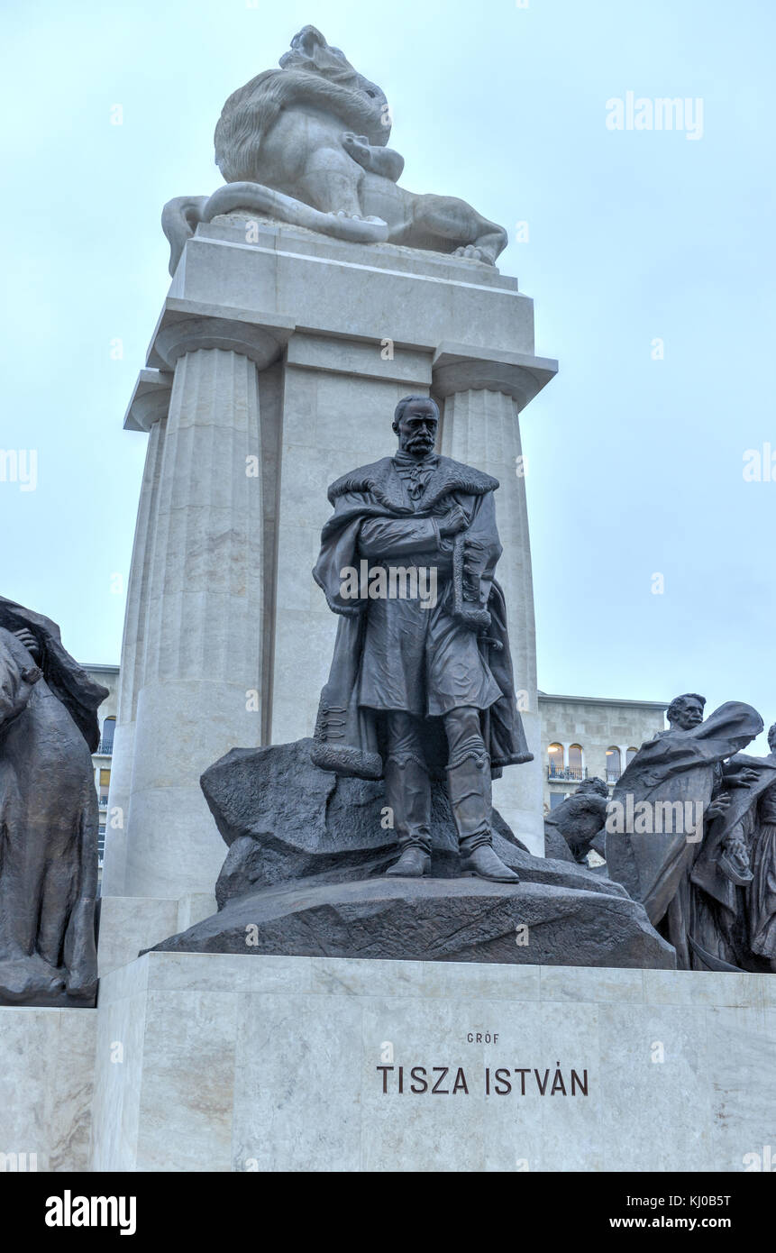 Statue of former Hungarian prime minister Istvan Tisza by Parliament on