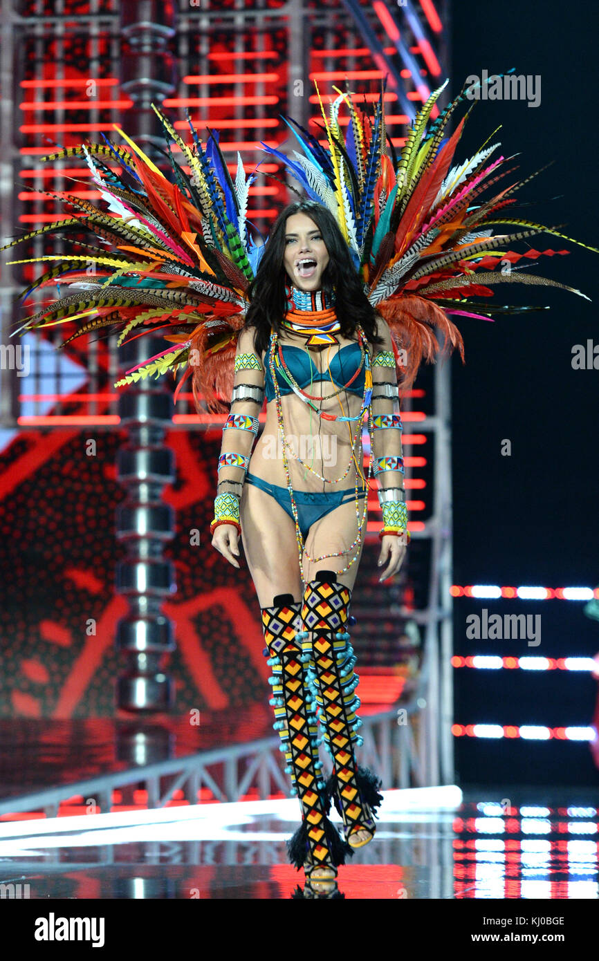 Adriana Lima on the catwalk for the Victoria's Secret Fashion Show at the  Mercedes-Benz Arena in Shanghai, China Stock Photo - Alamy