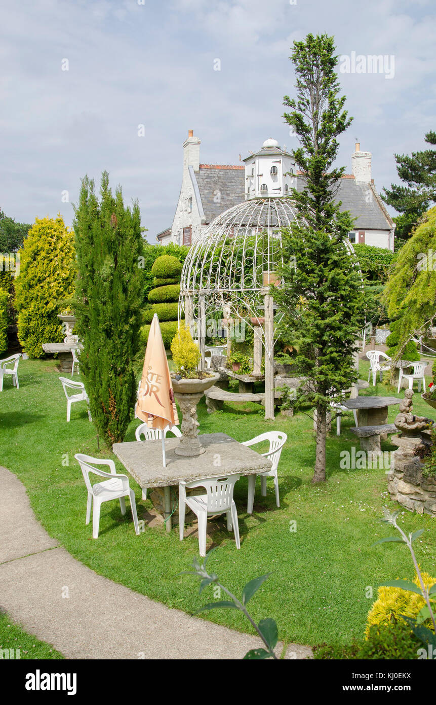 Inland photographs taken on the Isle Of Wight, mostly farm and Cottages