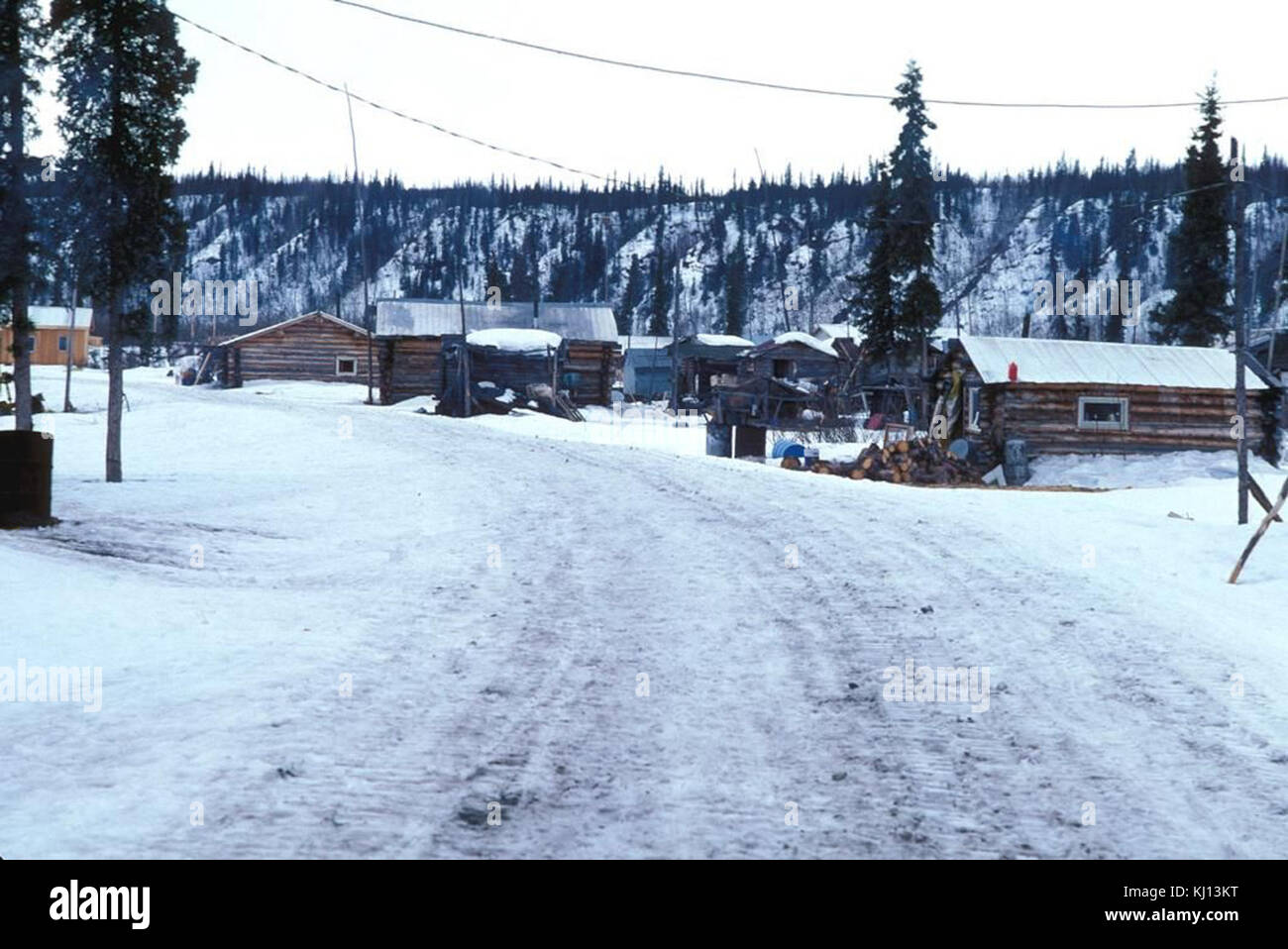 Small village on the south bank of the Koyukuk river Stock Photo Alamy