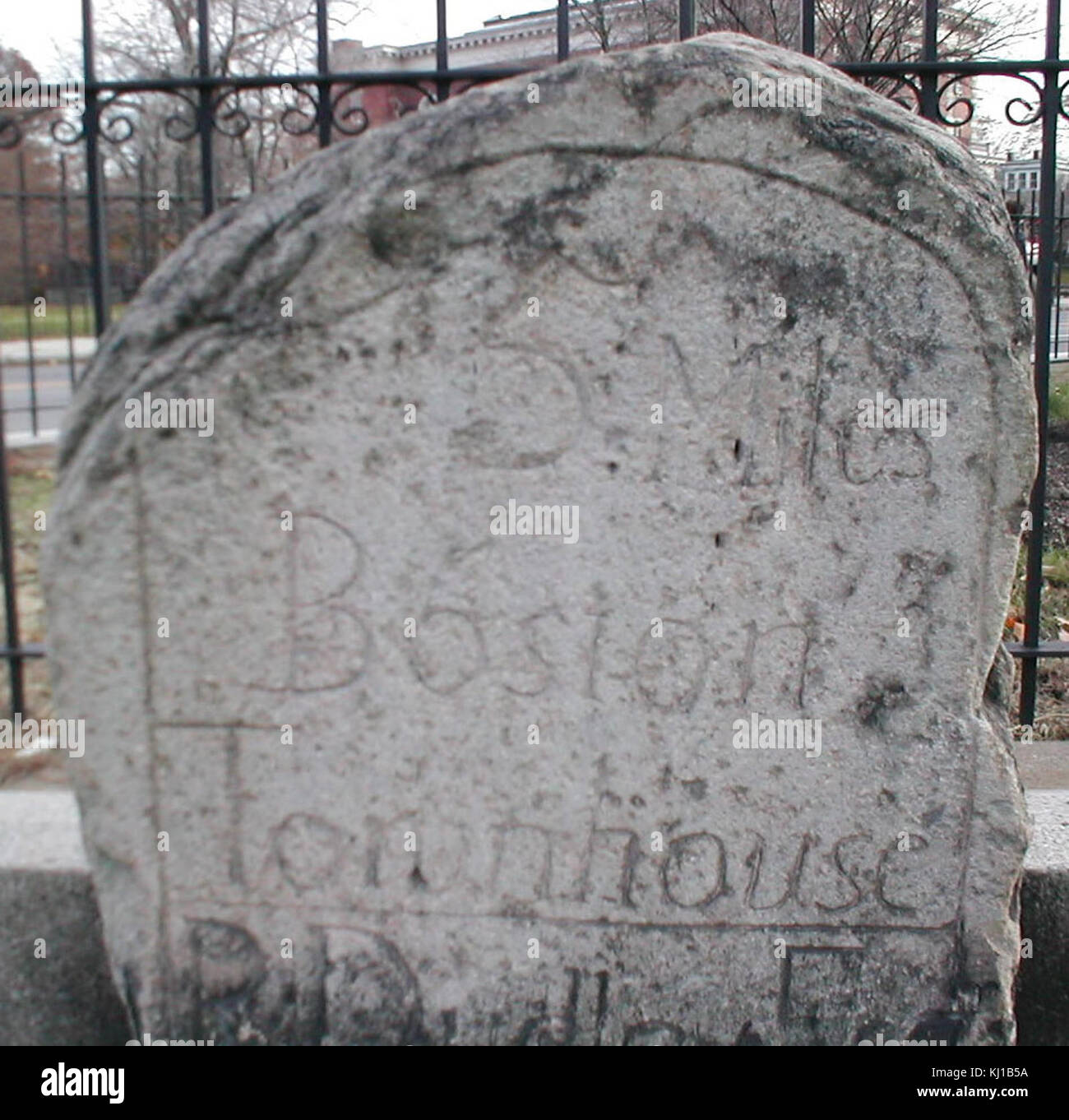 Lower Post Road MP 5 close Stock Photo Alamy