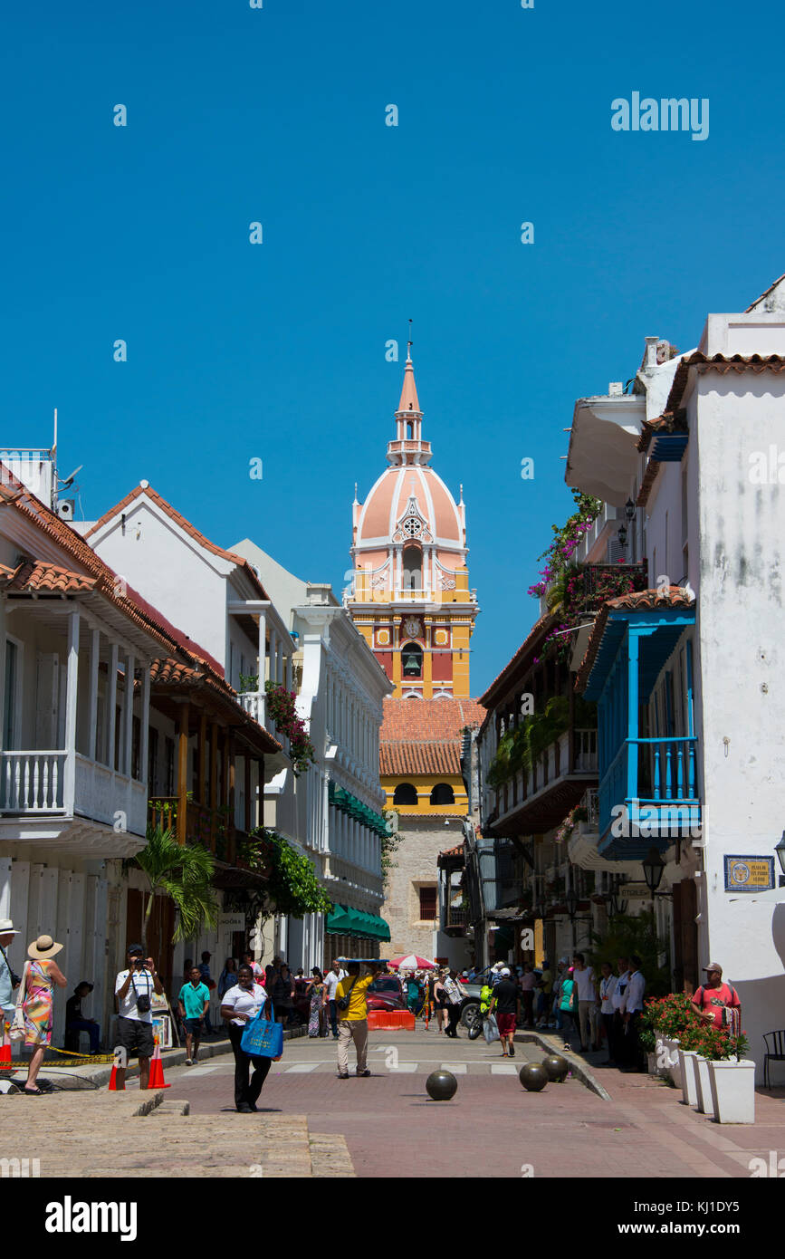 South America, Colombia, Cartagena. "Old City" the historic walled city center, UNESCO. treet view of Cartagena's Cathedral, exterior, Basilica Santa  Stock Photo