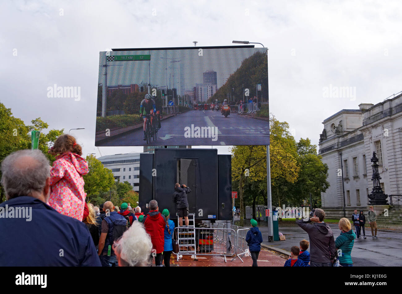 Large screen, 2017 tour of Britain cycle race, Cardiff stage. Stock Photo